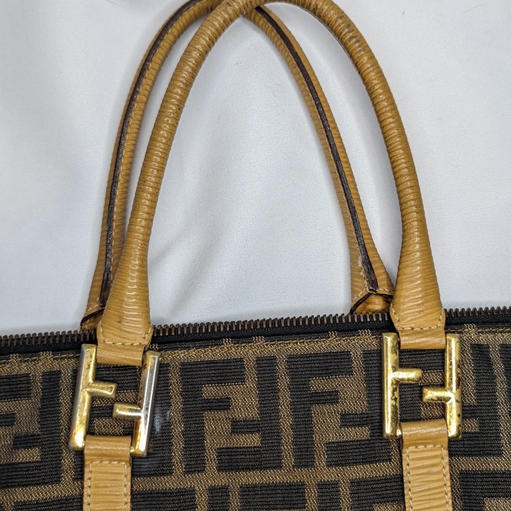 FENDI Zucca Tote Bag - Picture 4 of 9